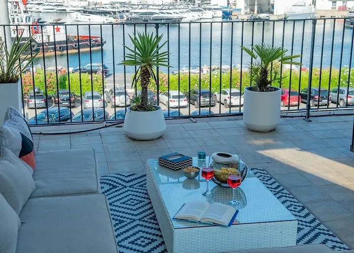 Apartment Attico Terrazza Reef Savona