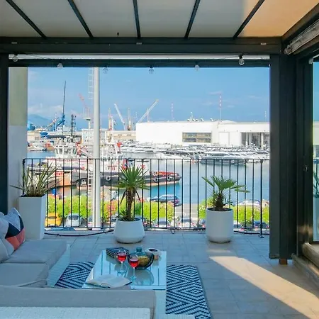 Attico Terrazza Reef 사보나